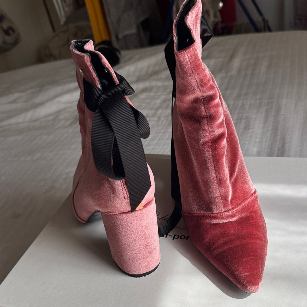Robert Clergerie Pink Velvet Heeled Boots with Black Bow worn once